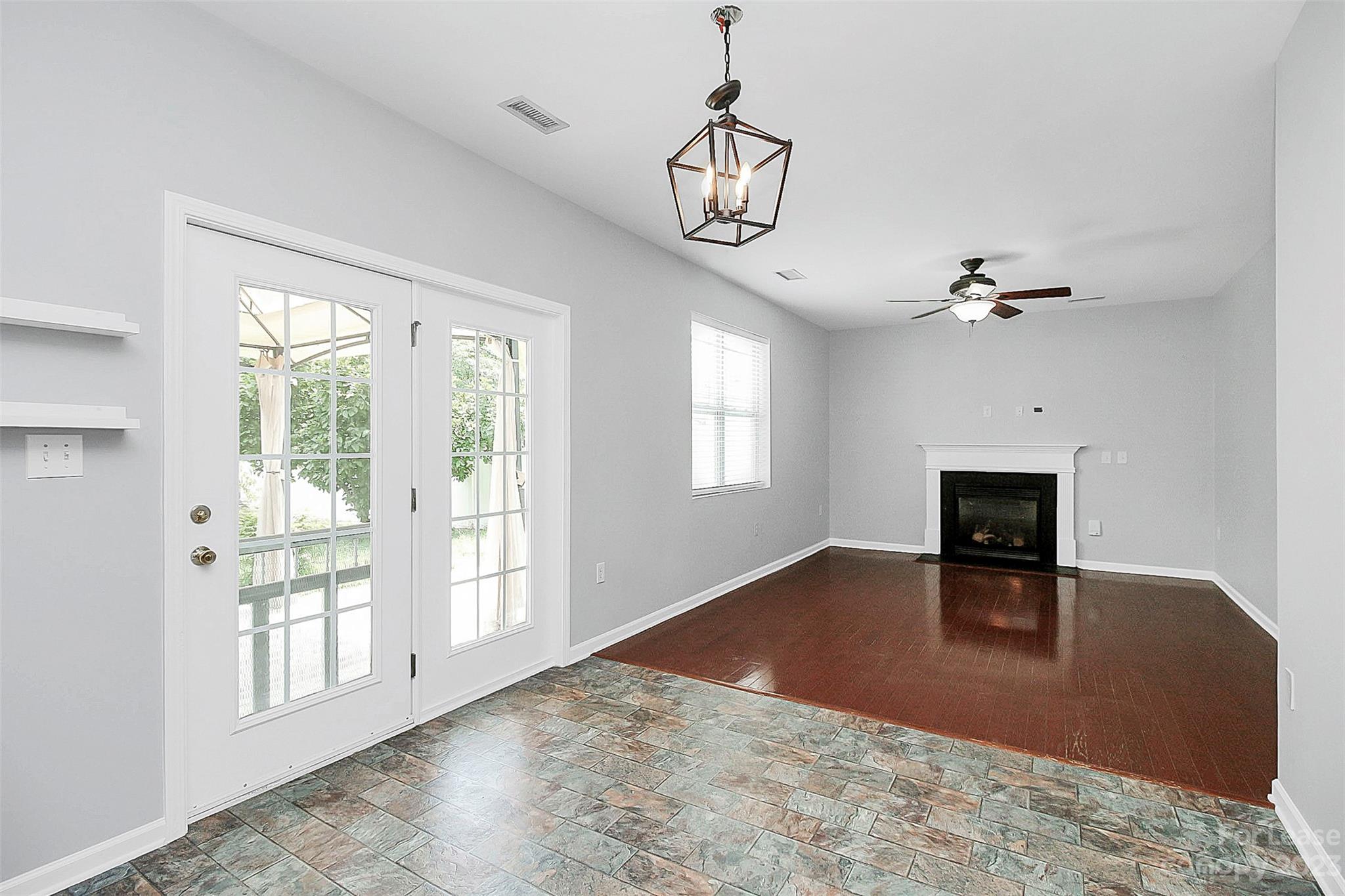 Traditions - Residential Lease