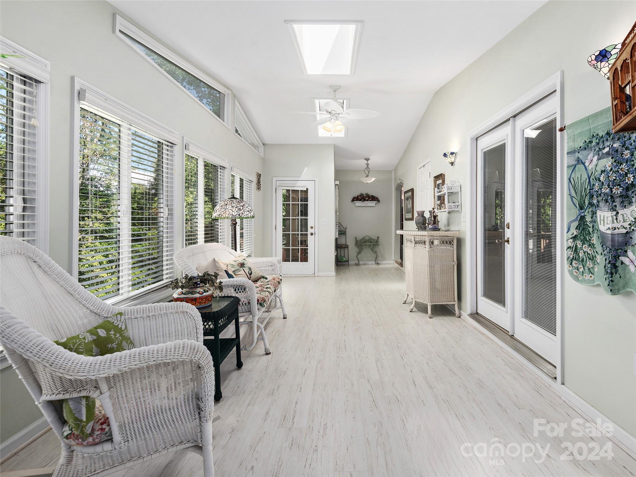 Tiny Farms - Residential