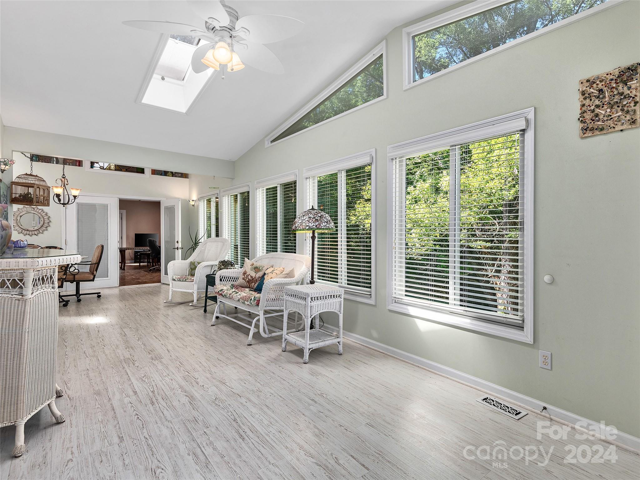 Tiny Farms - Residential