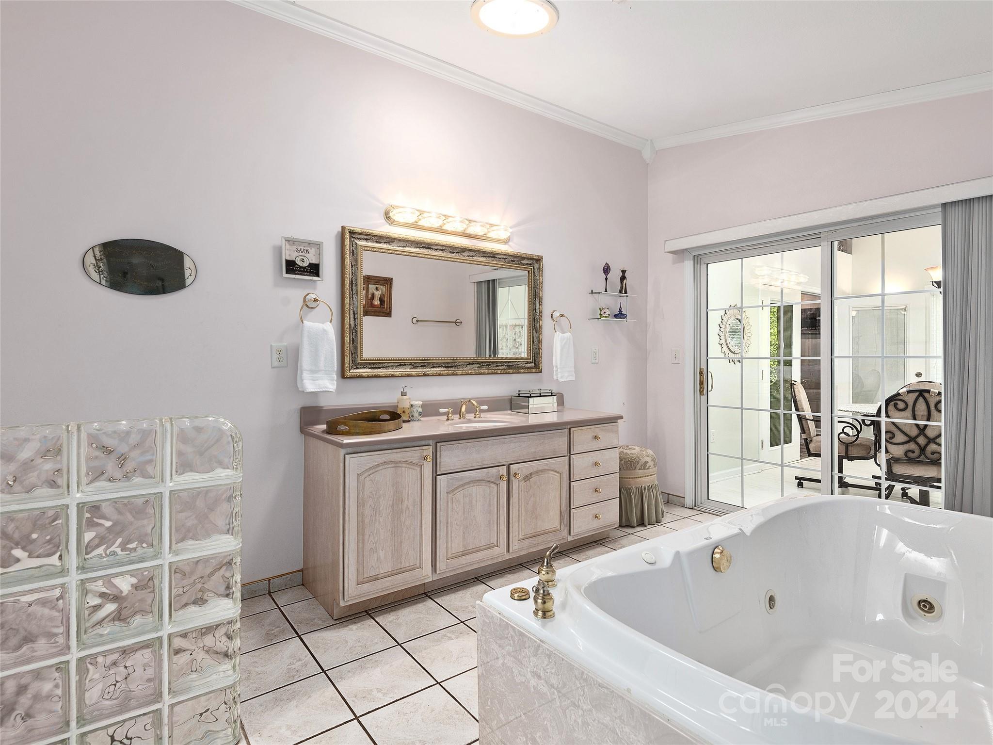 Tiny Farms - Residential