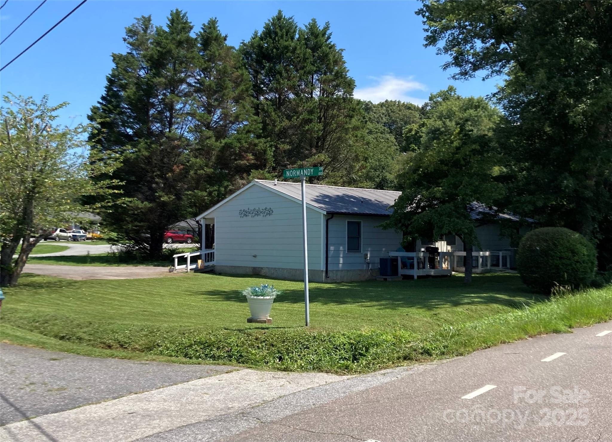 Photo 1 of 23 — 100 Normandy Drive, Morganton, NC 28655