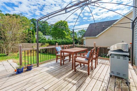 A home in Huntersville