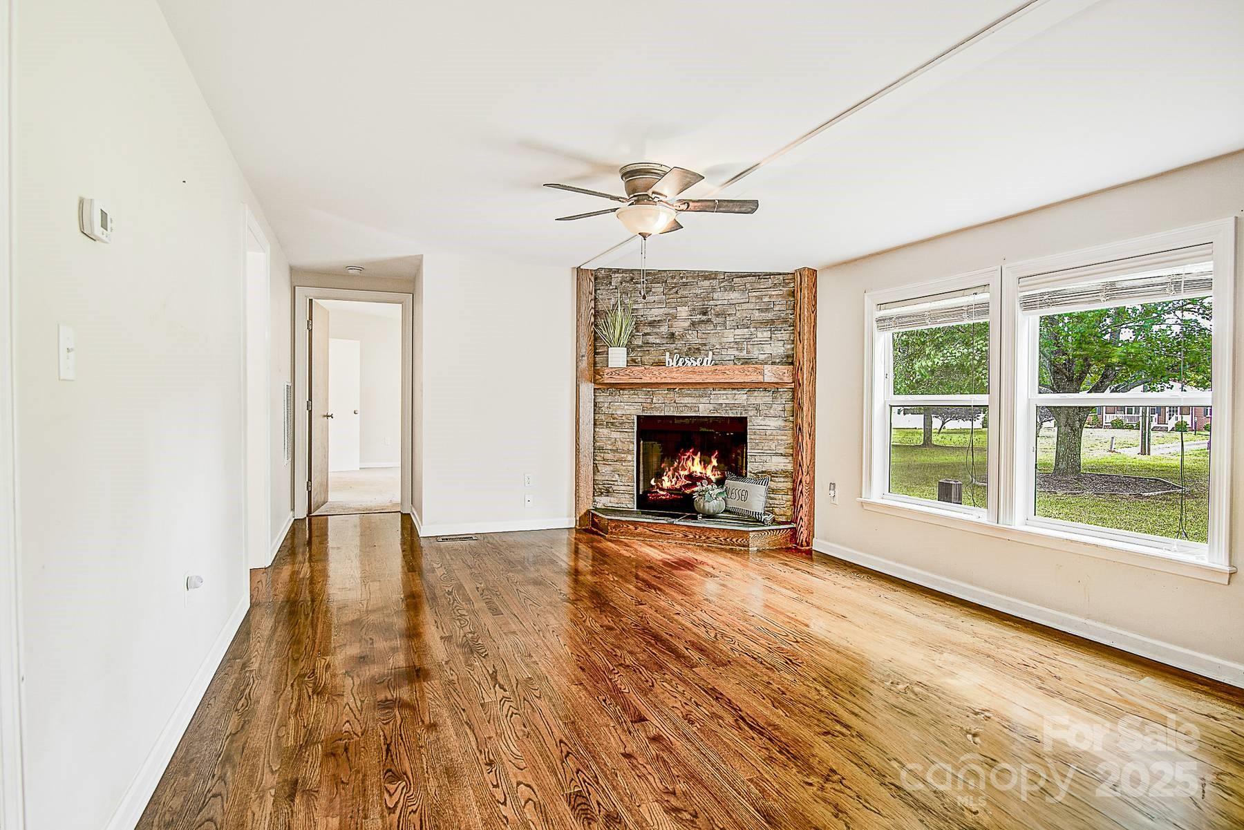 5165 Woodleaf Road