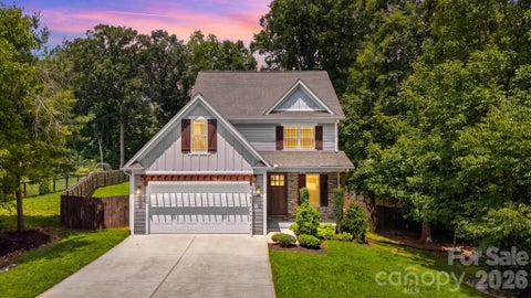 Photo of 5810 Dwayne Starnes Drive, Hickory, NC 28602 (MLS # 4410401)