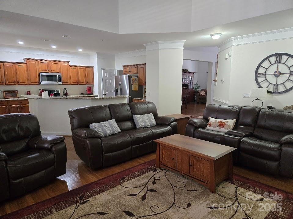 11201 Highcrest Drive