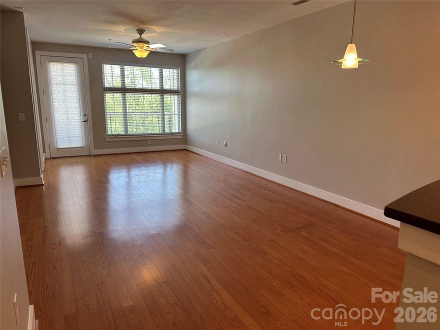 GATED COMMUNITY - Great price on this vibrant 3rd Ward Uptown Location / Well maintained home with beautiful original Hardwood floors / Secured parking & elevator to your 4th floor home / Nice patio with Great Views / Neighborhood Courtyard with grills, seating, gardens & green space / Refrigerator , washer & Dryer convey with your new home.