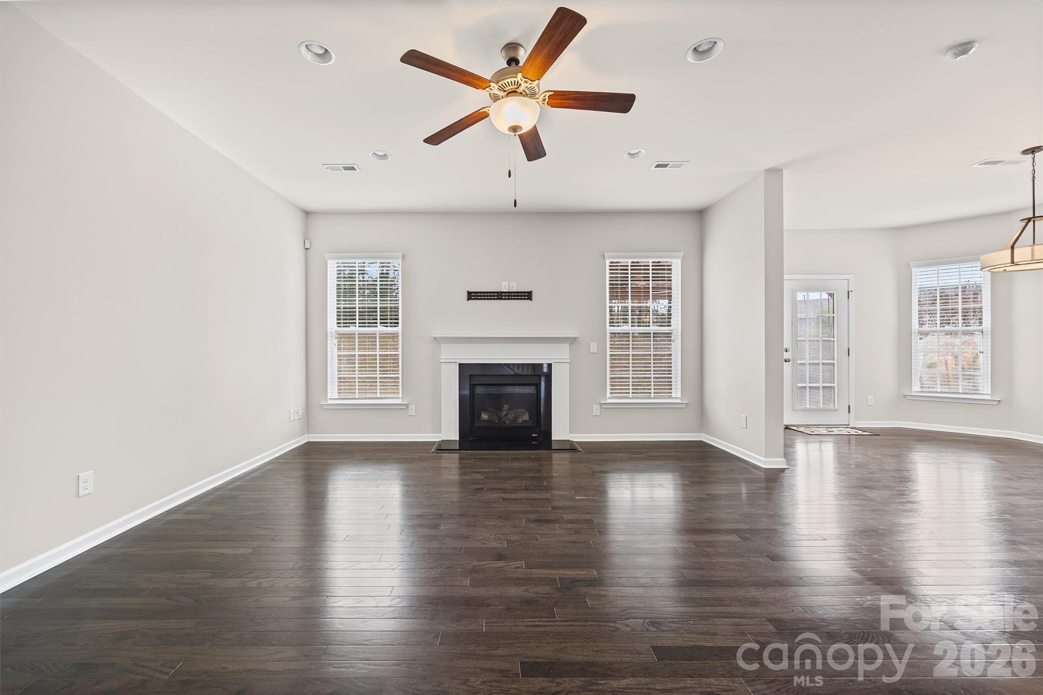 Hawks Creek - Residential