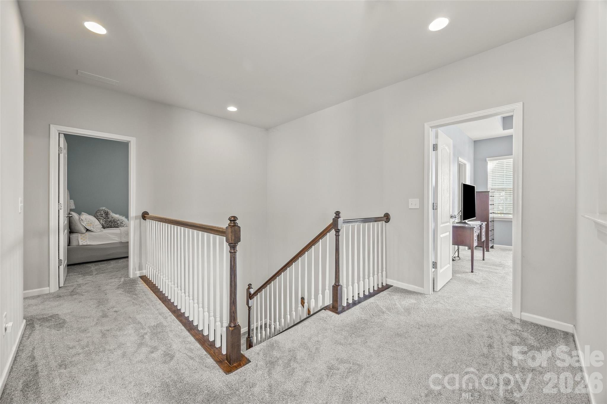 Hawks Creek - Residential