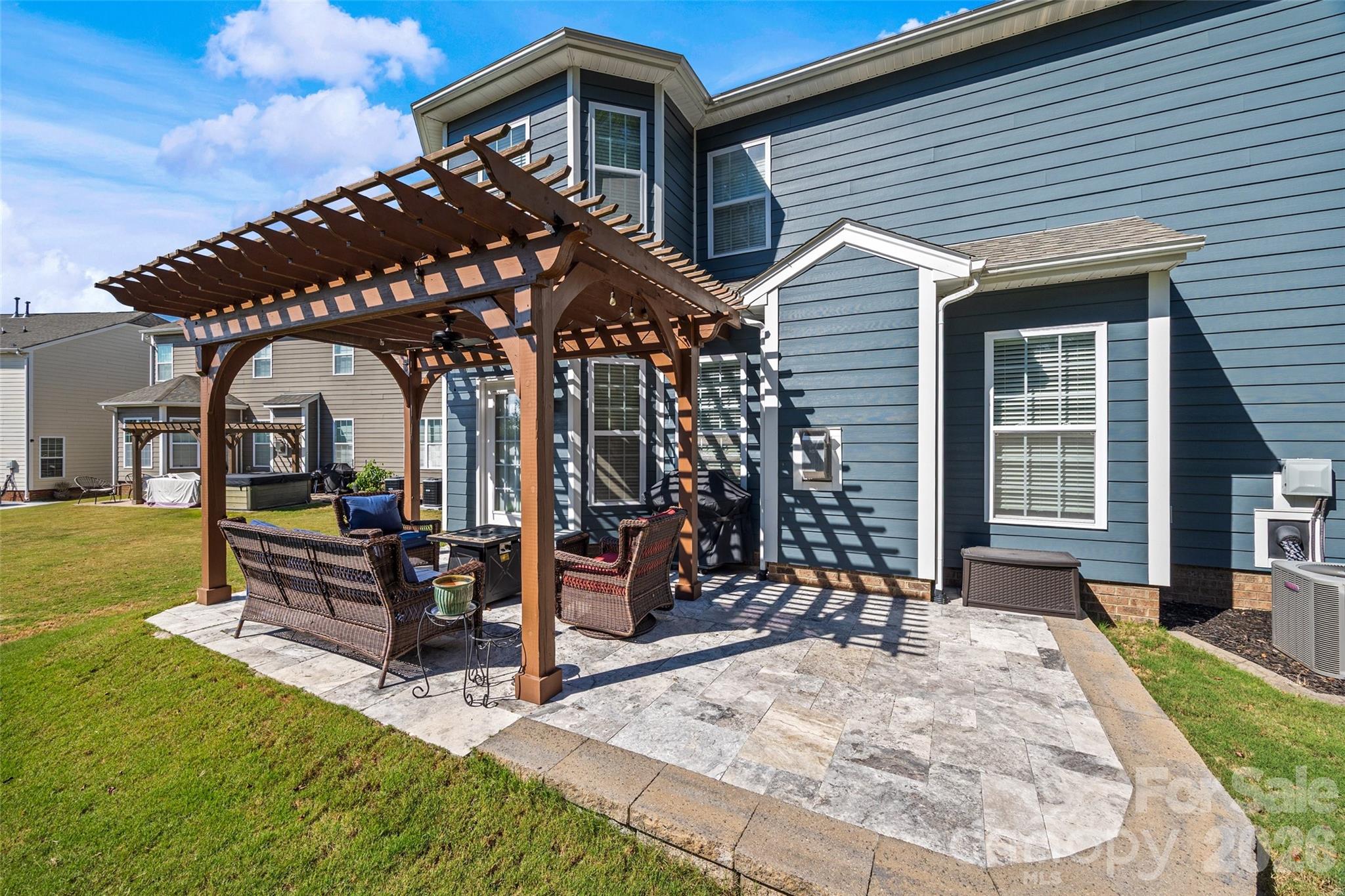 Hawks Creek - Residential