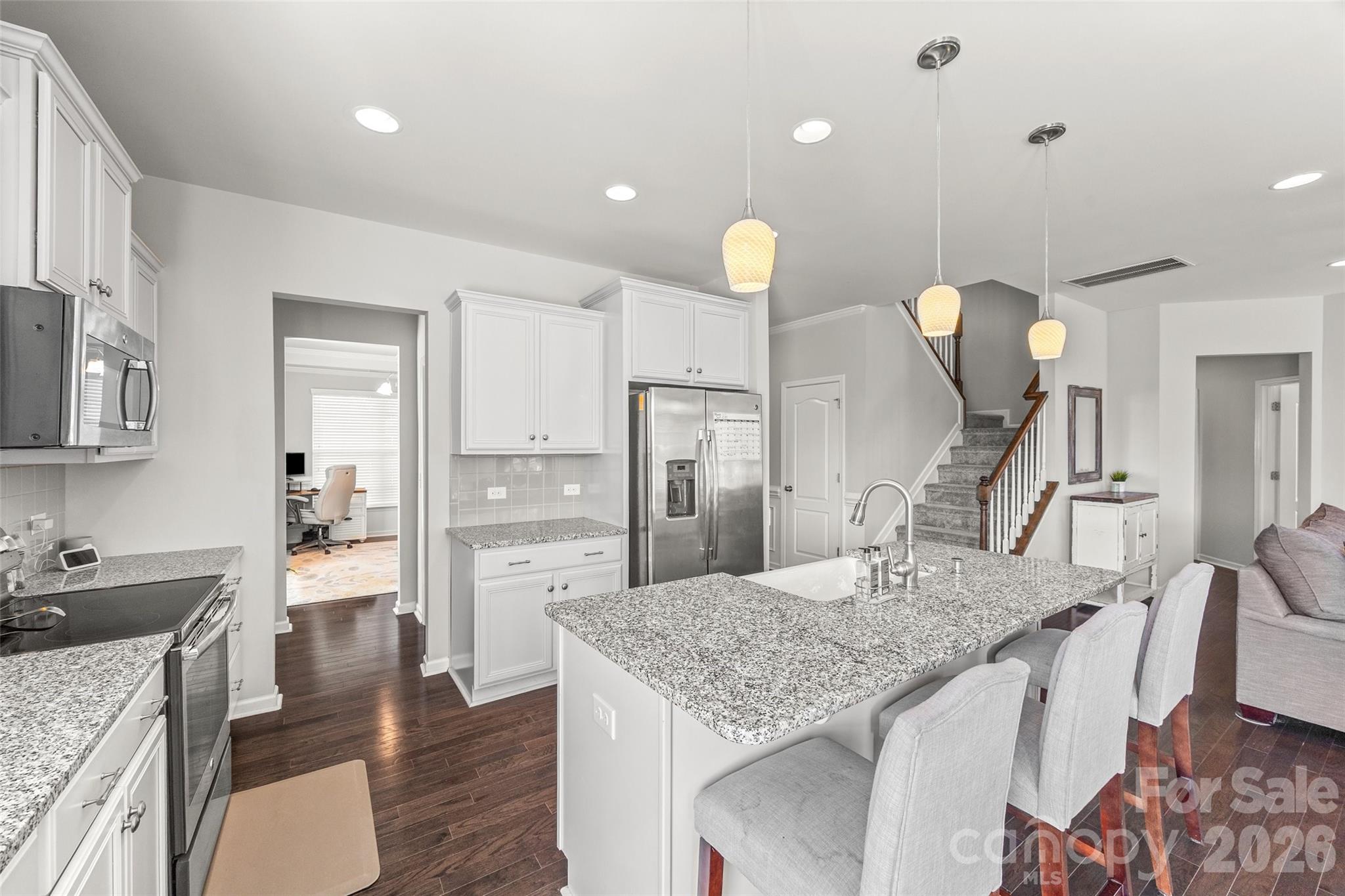 Hawks Creek - Residential