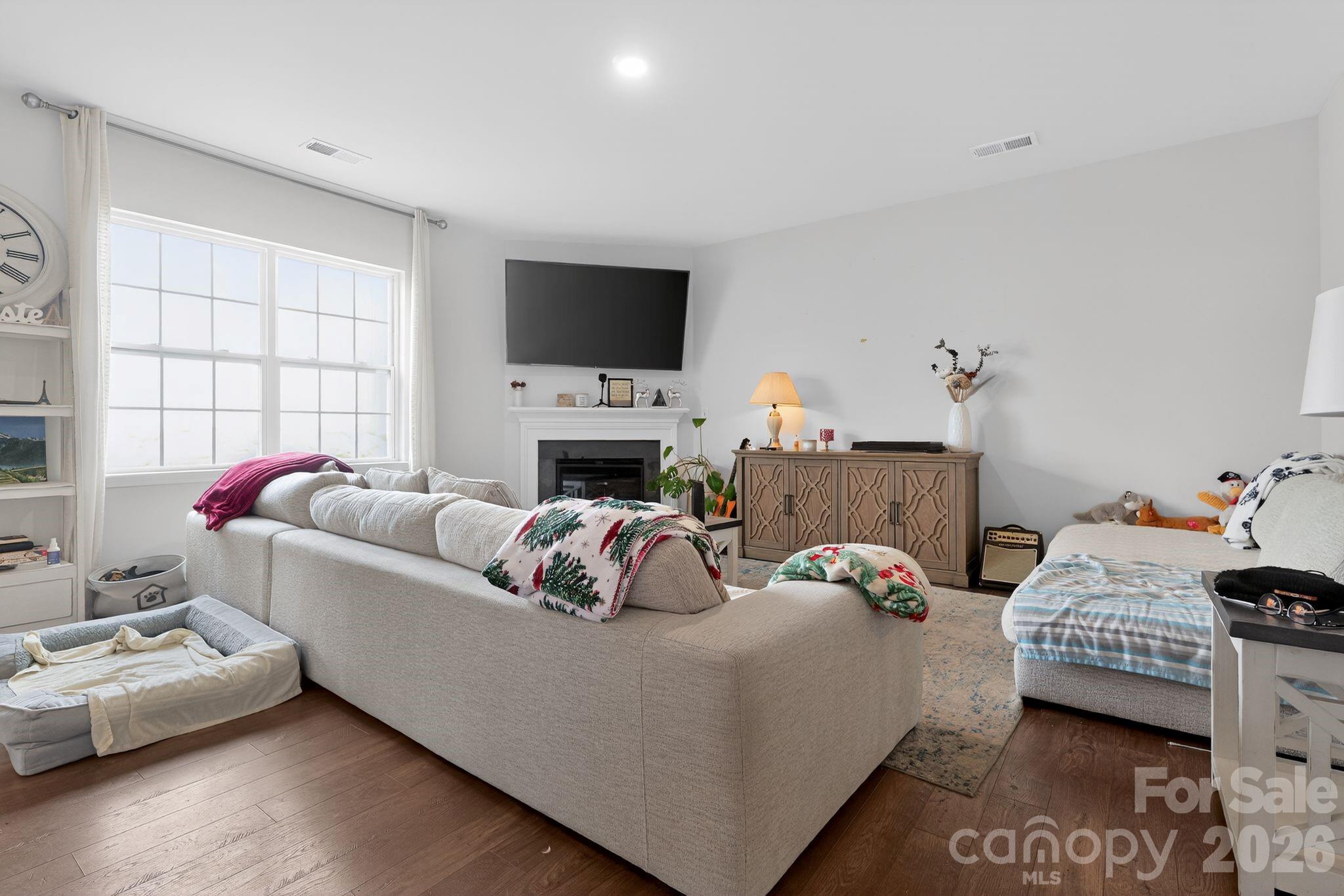 Sequoia Forest - Residential