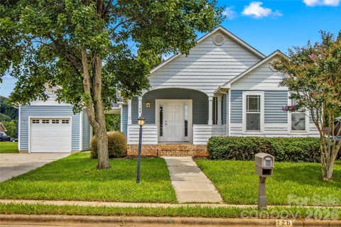 Photo of 128 Tarrington Drive, Statesville, NC 28625 (MLS # 4411333)