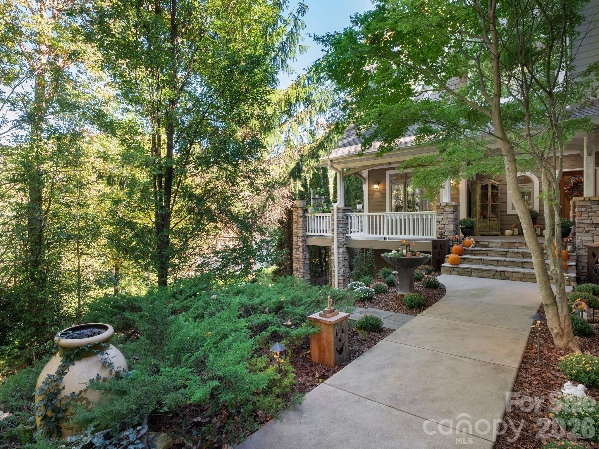 11 Hearthstone Drive