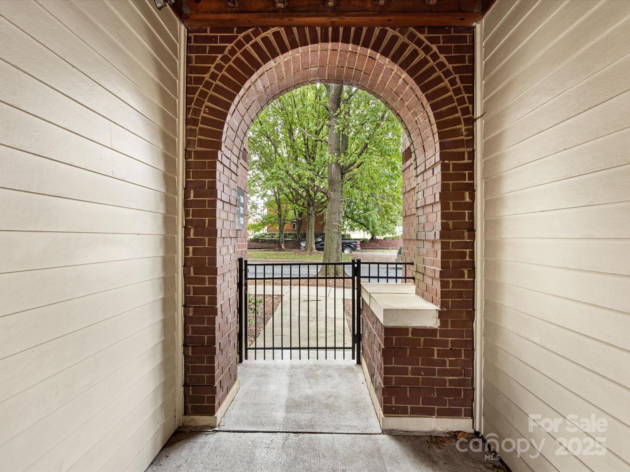 770 N Davidson Street
