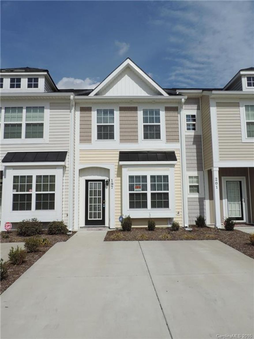 Newly built (2014) Townhouse includes granite, hardwoods, carpet.
Spacious bedrooms, tile baths, great kitchen/breakfast bar configuration.
Convenient to many amenities including shopping, dining, many service establishments.
Good access to major highway systems.
SORRY NO PETS.