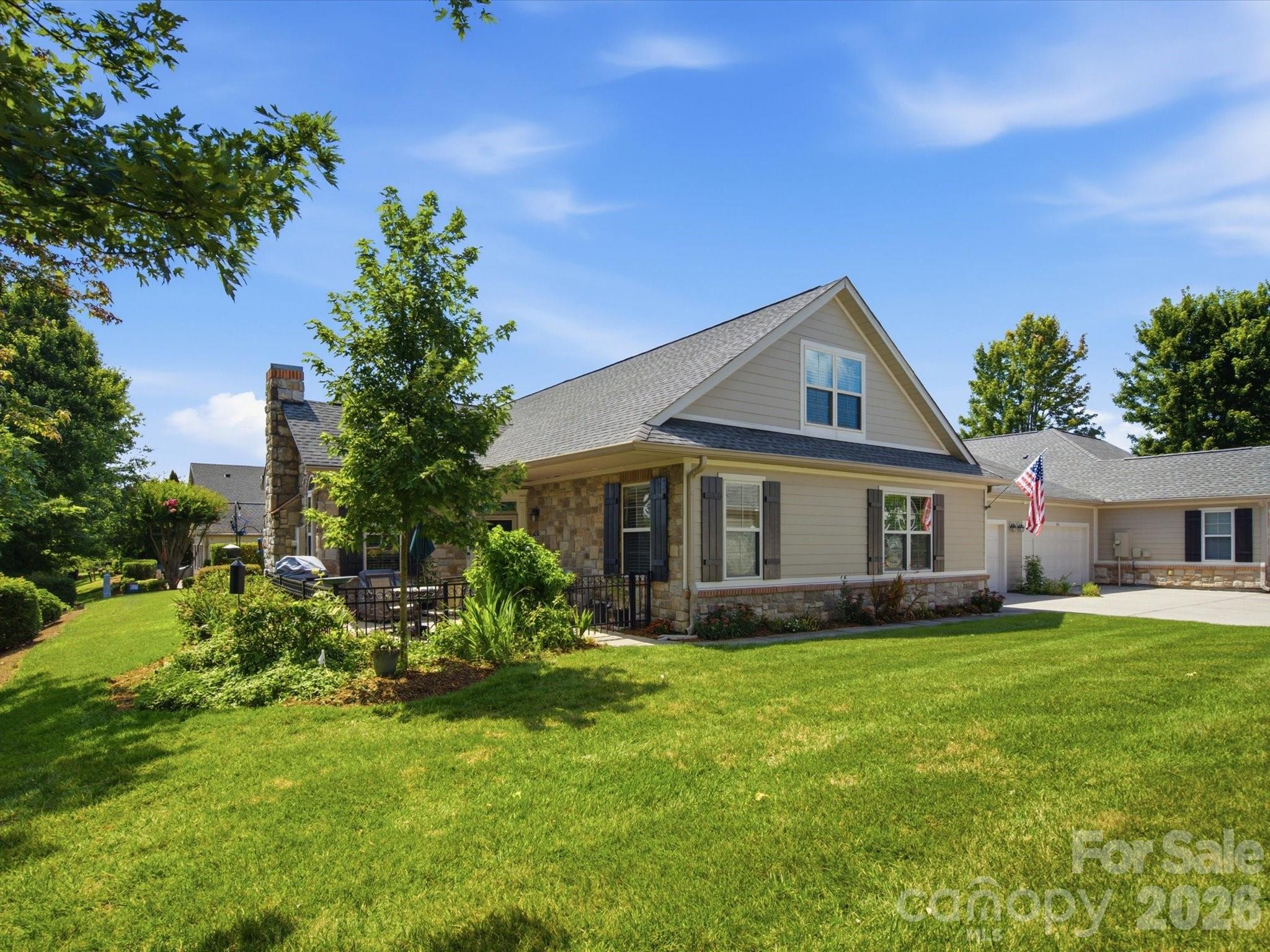 868 Ledgestone Court