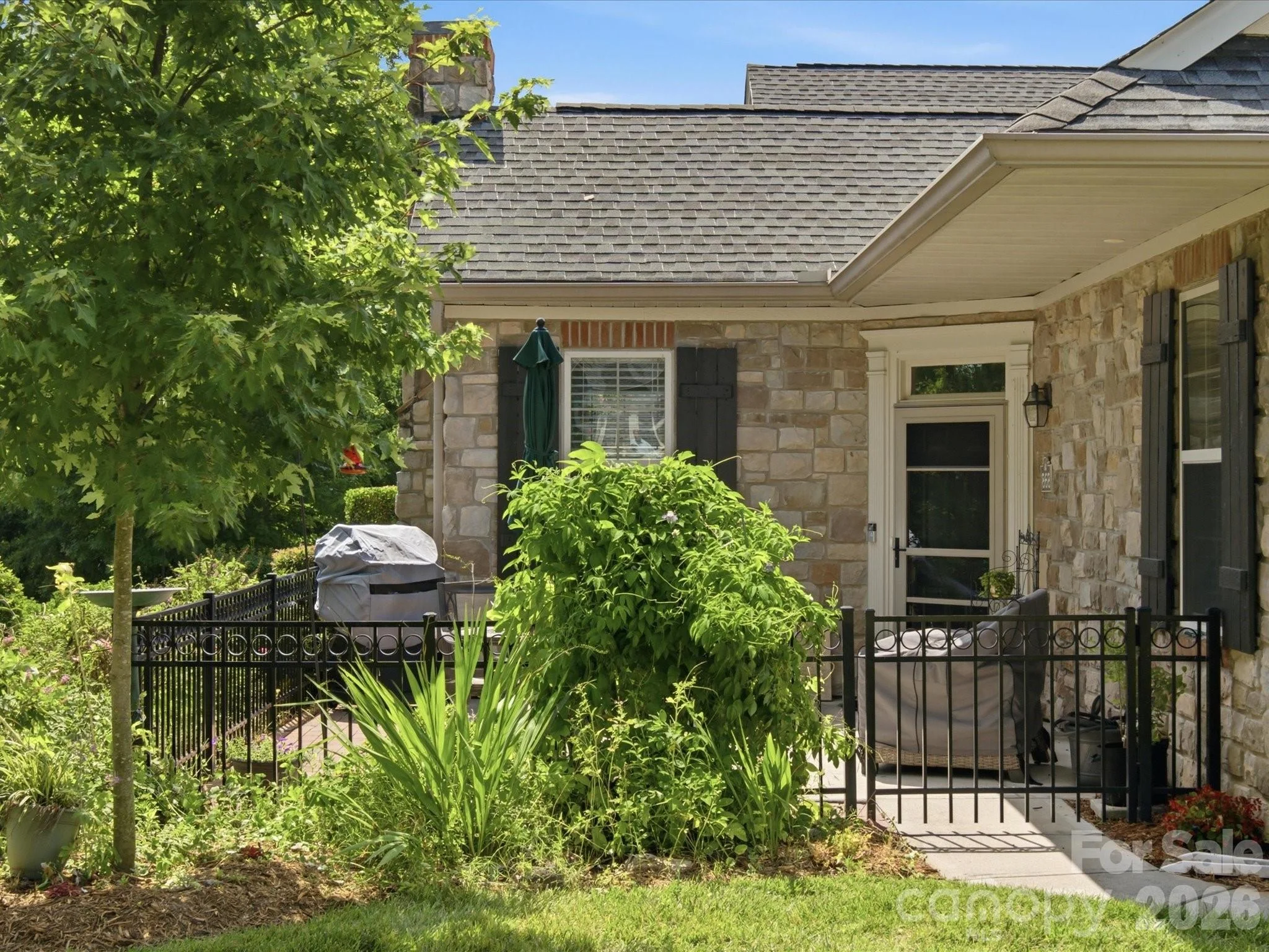 868 Ledgestone Court, Tega Cay, SC, 29708