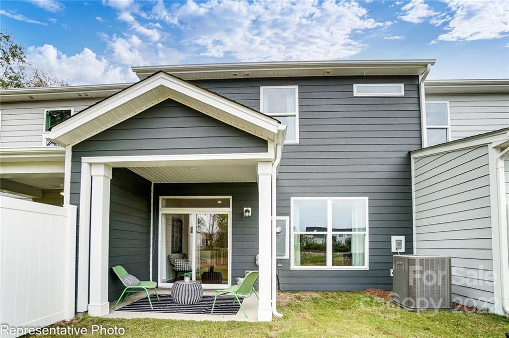 Harrisburg Village - Residential