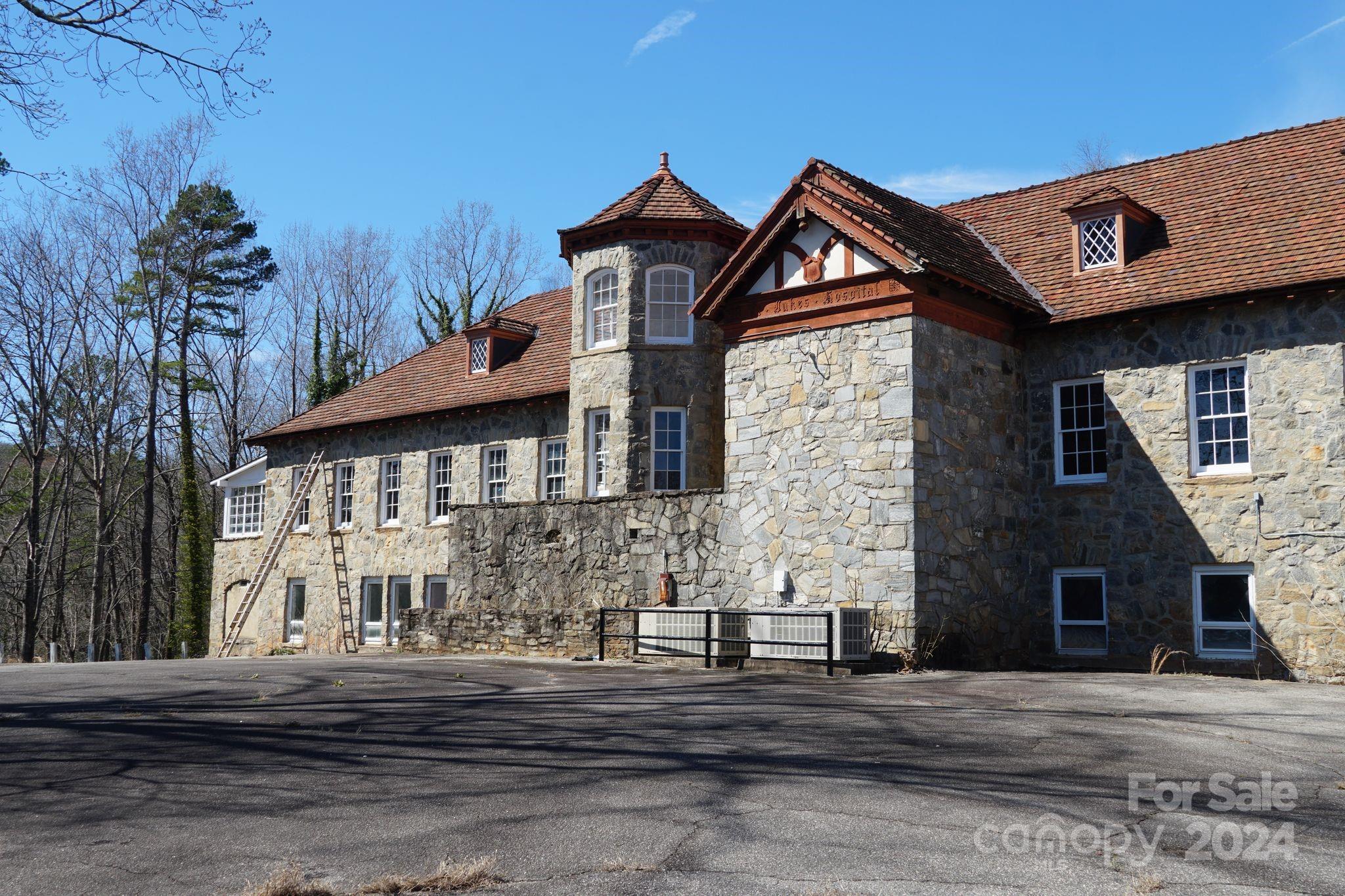 330 Carolina Drive