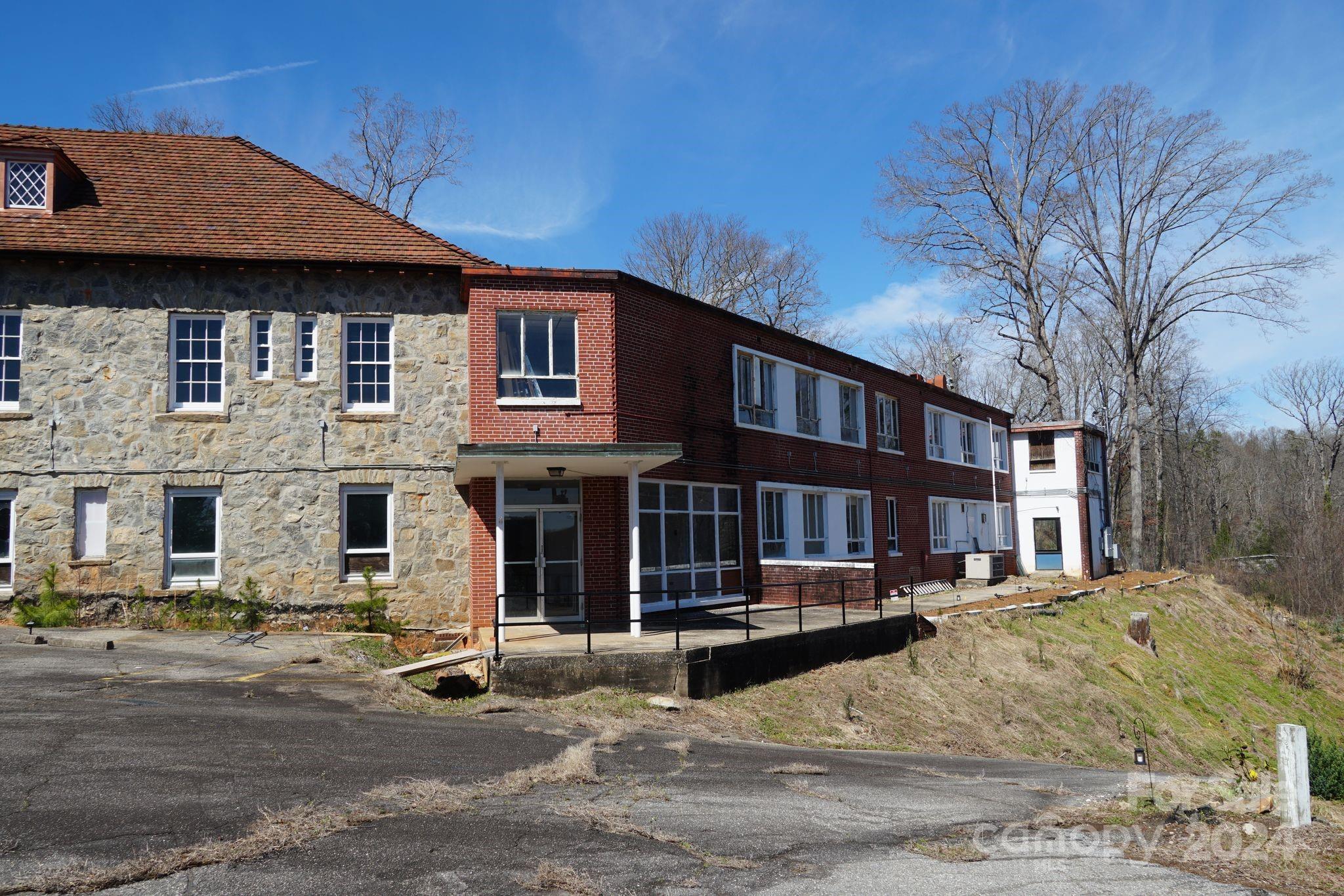 330 Carolina Drive