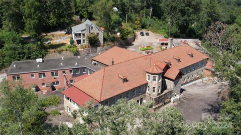 A home in Tryon