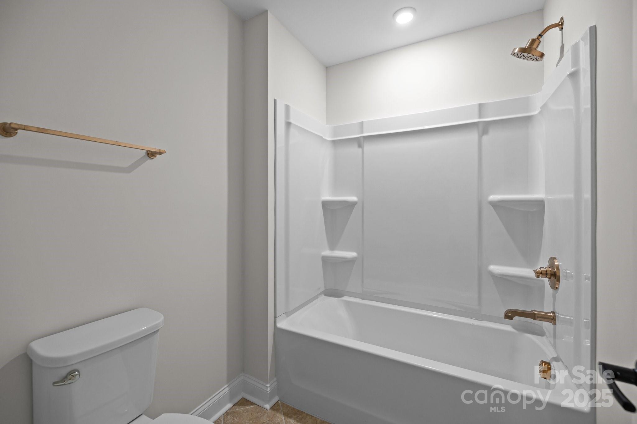 Lakeside Glen - Residential