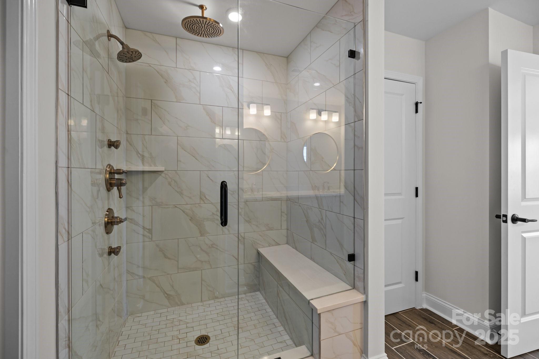 Lakeside Glen - Residential