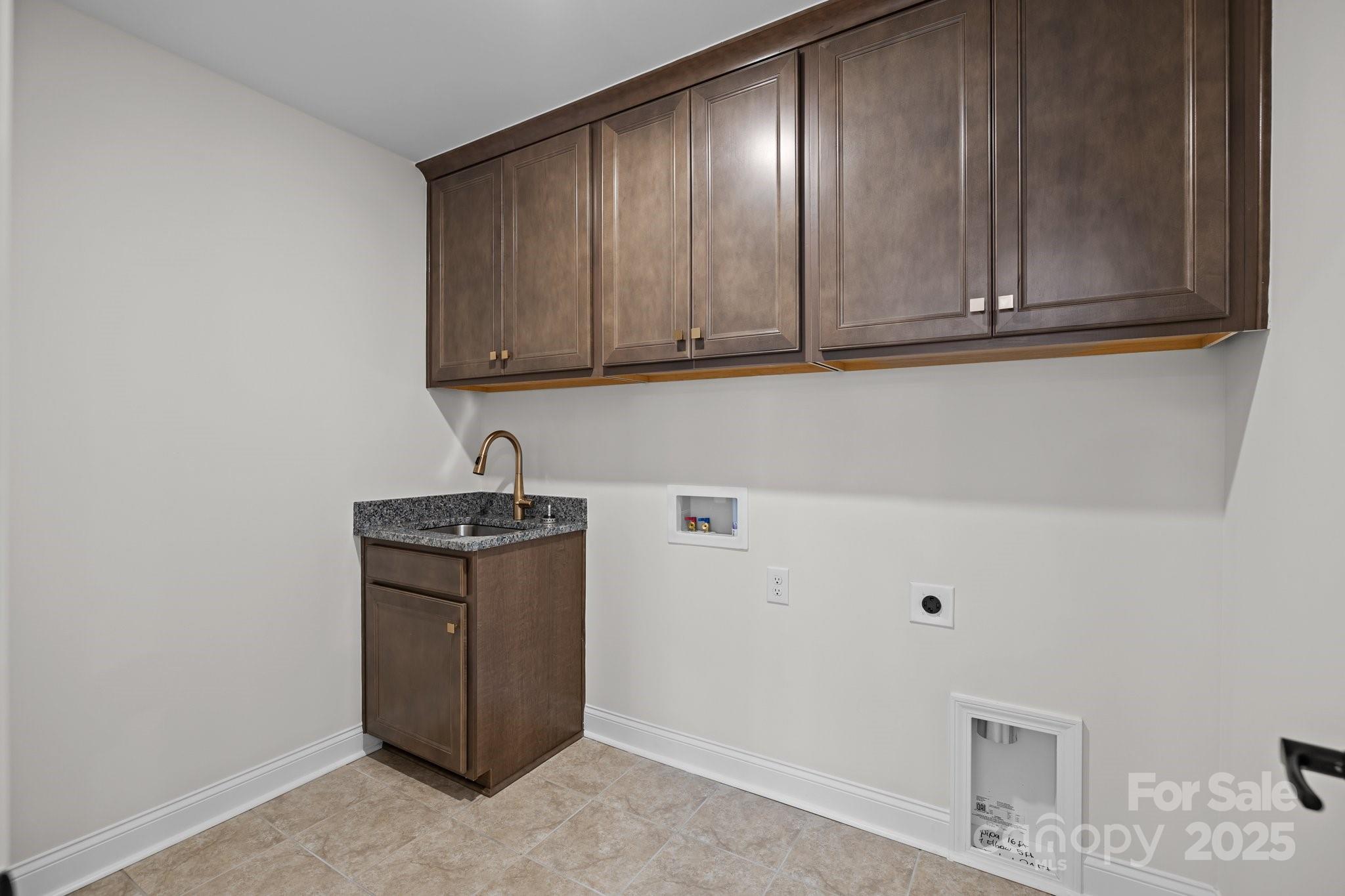 Lakeside Glen - Residential