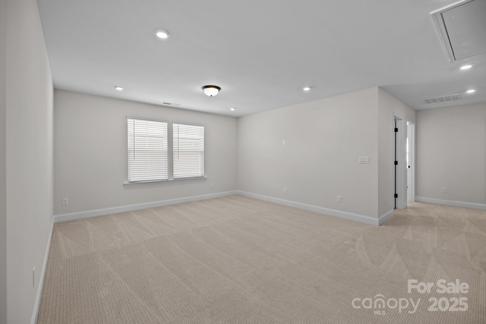 Lakeside Glen - Residential