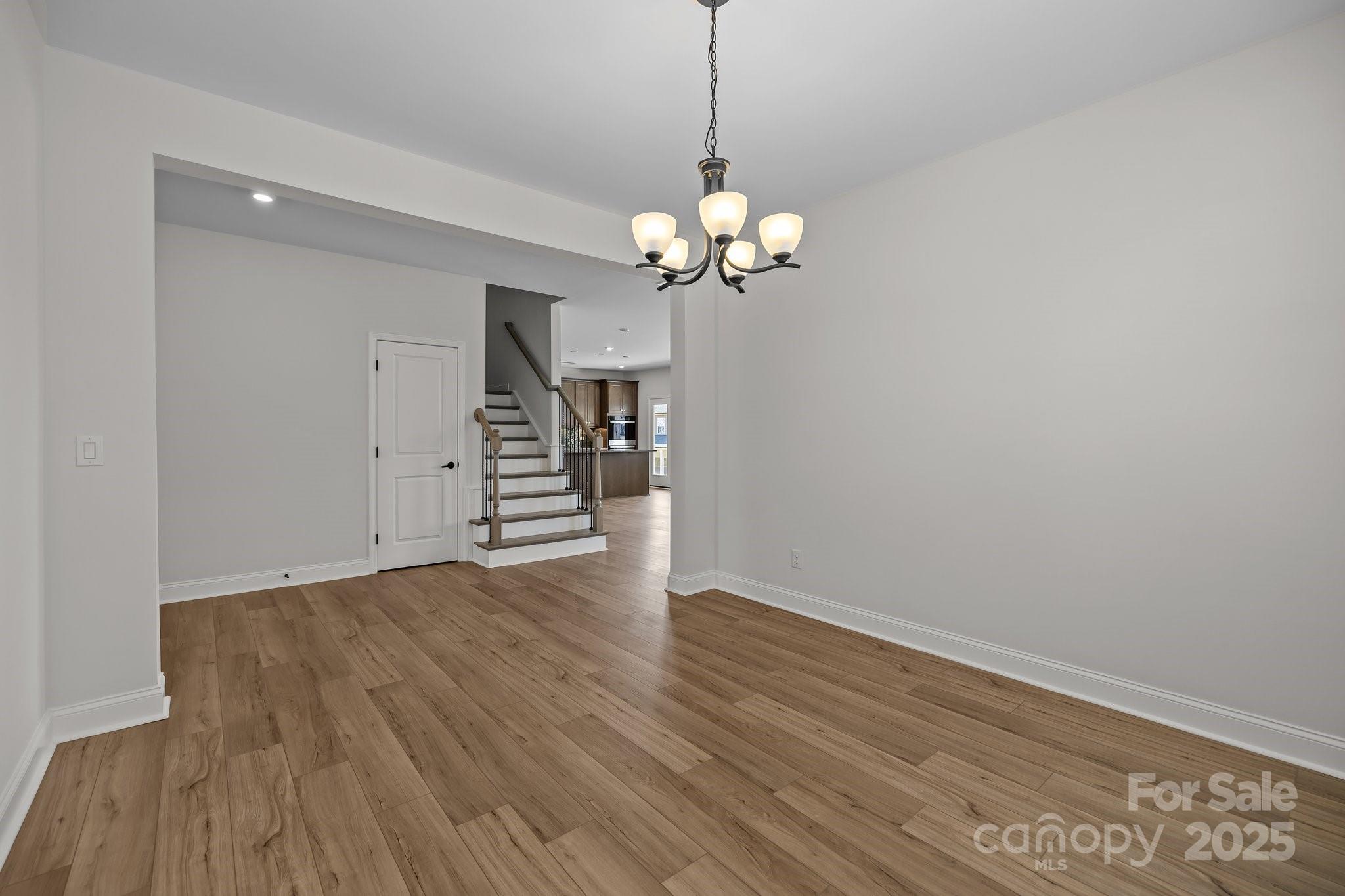 Lakeside Glen - Residential