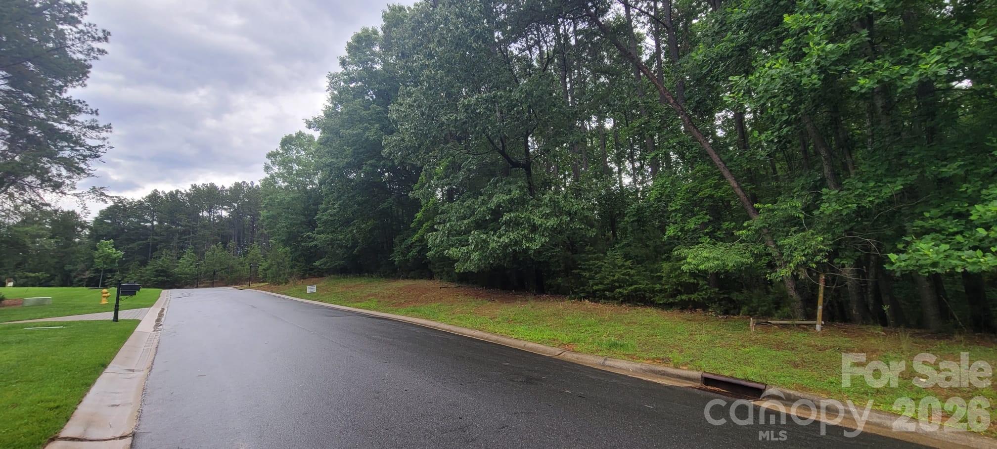 4000 Beechwood Spring Lane
