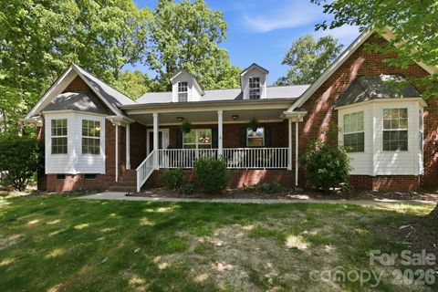 Photo of 210 Locust Court, Indian Trail, NC 28079 (MLS # 4372485)