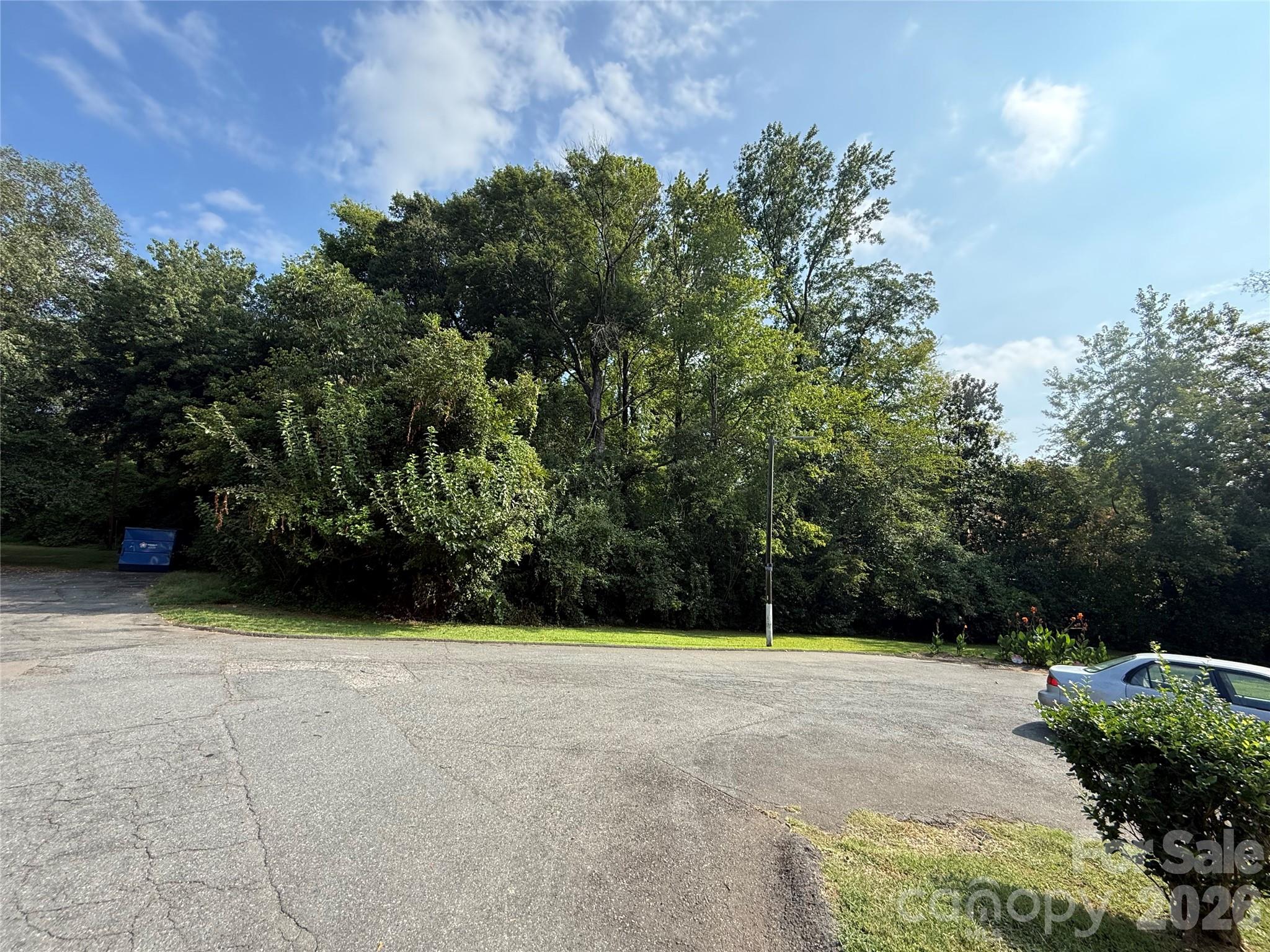 1320 Boone Street 16