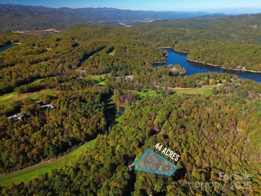 Fantastic homesite located in wonderful, gated Connestee Falls. Located less than 1/2 mile from the Connestee Clubhouse, golf course, pool, pickleball and tennis courts, and the new 12,000 SF Wellness Center, this lot is close to Lake Atagahi and only 1 mile from the East Fork Gate and Connestee Fire and Rescue.  The lot has access to both community water and sewer, and offers mountain views. The neighborhood also offers approximately 25 miles of hiking trails, 4 lakes, waterfalls, bocce court, dog park, and more.
Convenient to downtown Brevard, Pisgah National Forest, Dupont State Forest, and endless adventure opportunities.