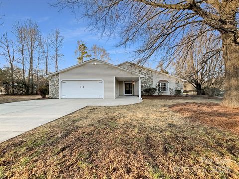 500 Kirby Lane Matthews NC 28104
