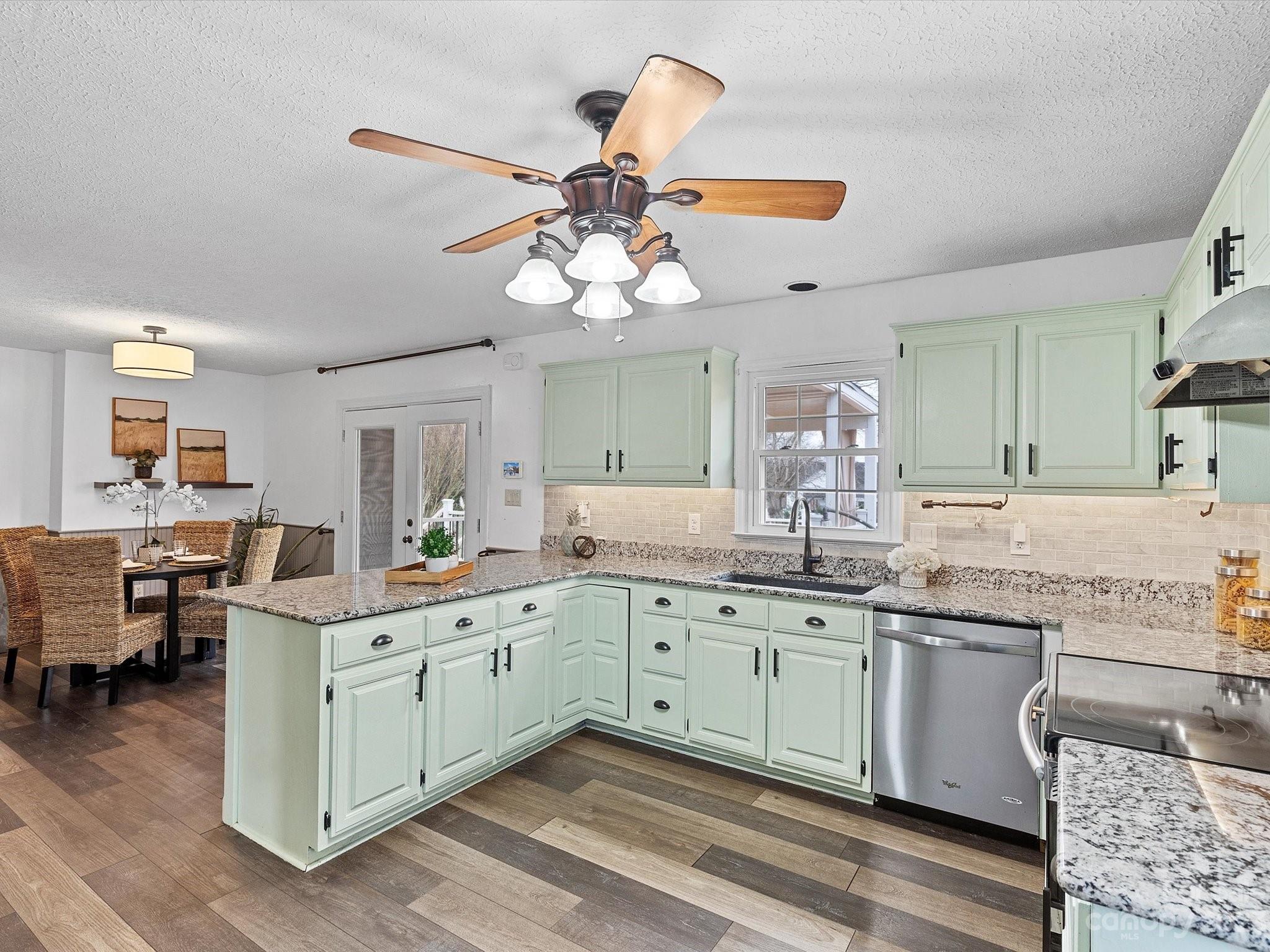 Windsong Estates - Residential