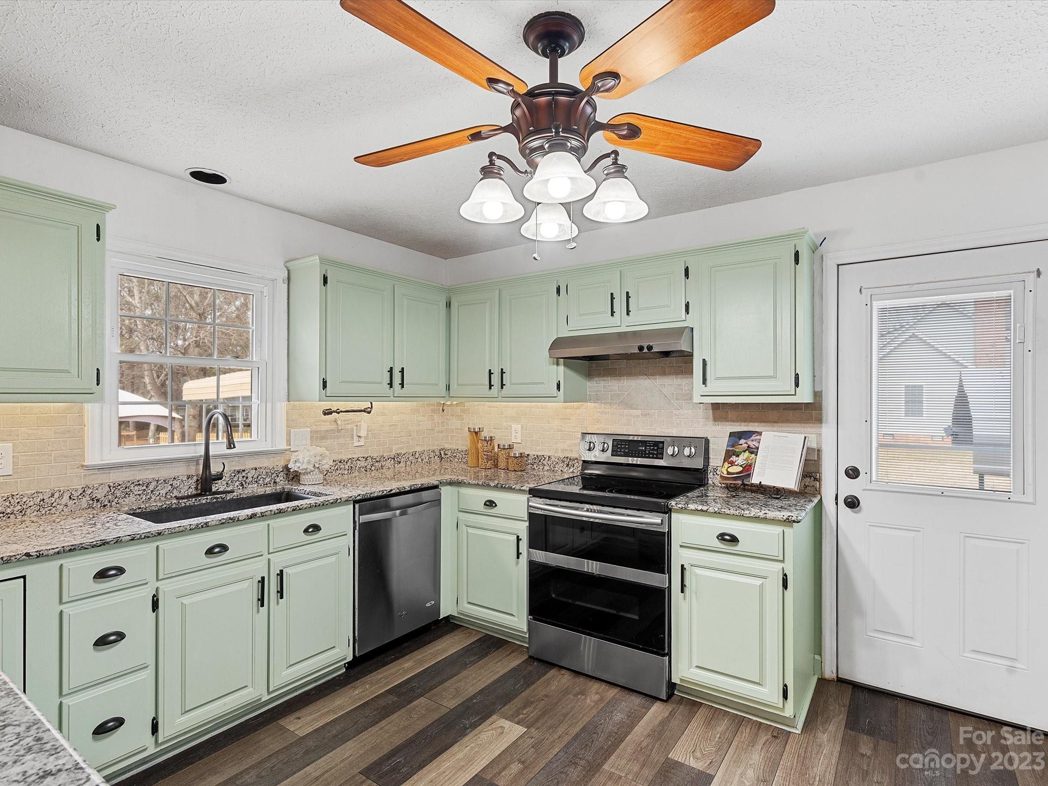 Windsong Estates - Residential