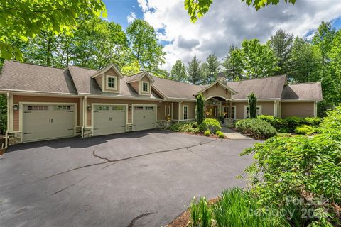 Photo of 168 Chattooga Run, Hendersonville, NC 28739 (MLS # 4250934)
