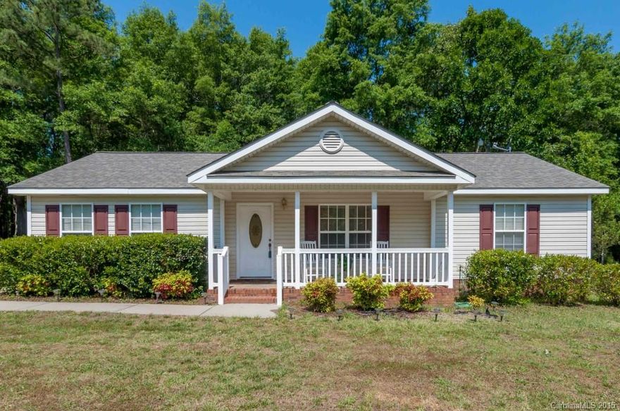 Your search begins and ends at my front door.  I'm cute, cozy, & ultra chic. There are 3 spacious bedrooms, 2 bathrooms, rocking chair front porch, and deck out back.  Kitchen has tons of prep space, storage, and eat in dining.  I'm close to dining, entertaining, and shopping.  Short drive to Charlotte or to the airport.  This is not just a place to live but a place to enjoy life.  I look forward to meeting You! Signed -Adorable Home.