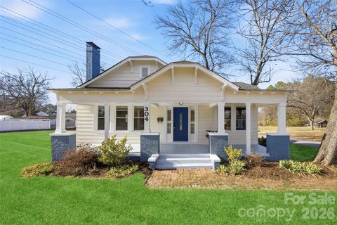 304 Lowrance Avenue Kannapolis NC 28081