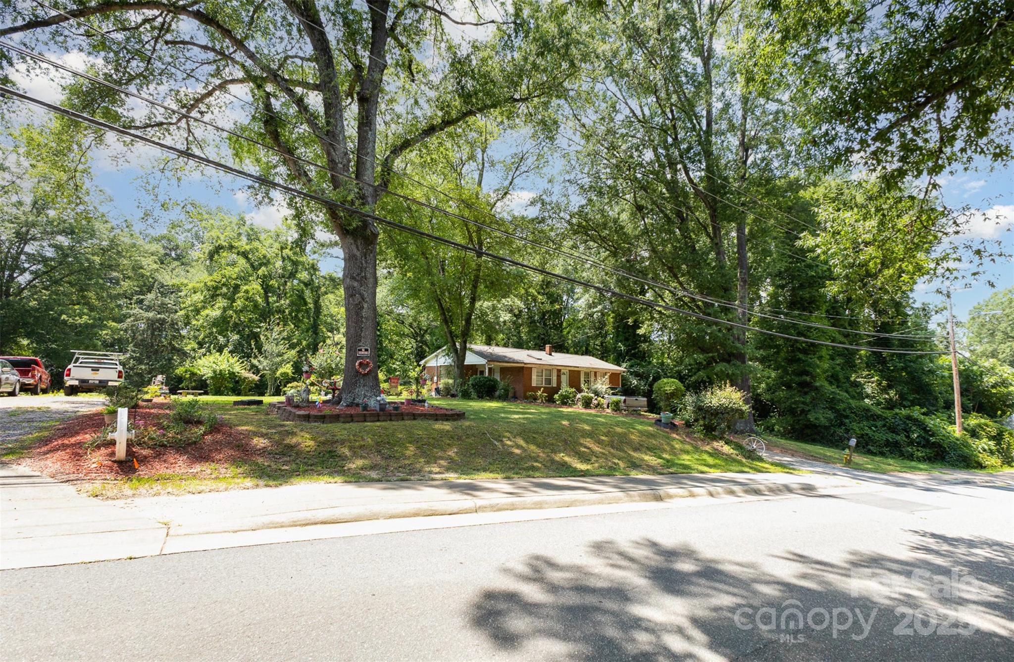 19901 Burton Lane