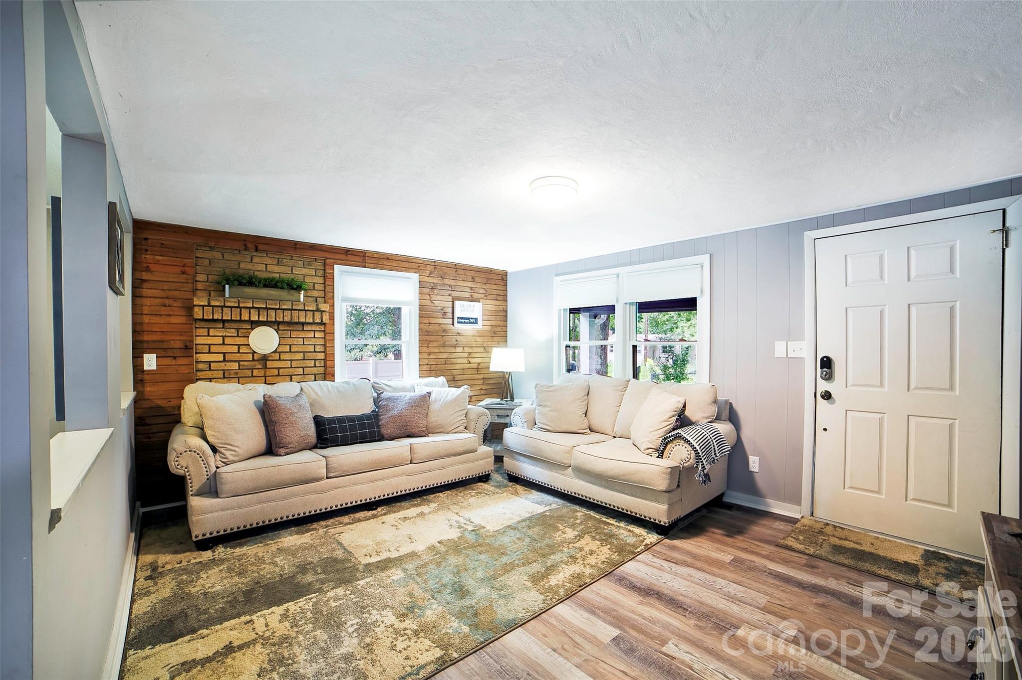 22 Glenview Place