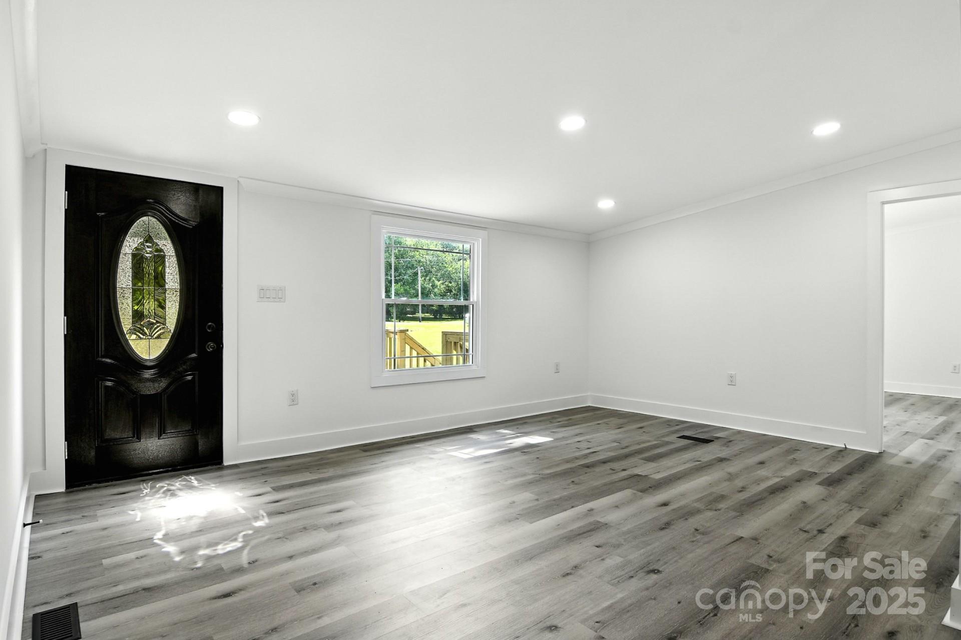 2734 Orangewood Lane