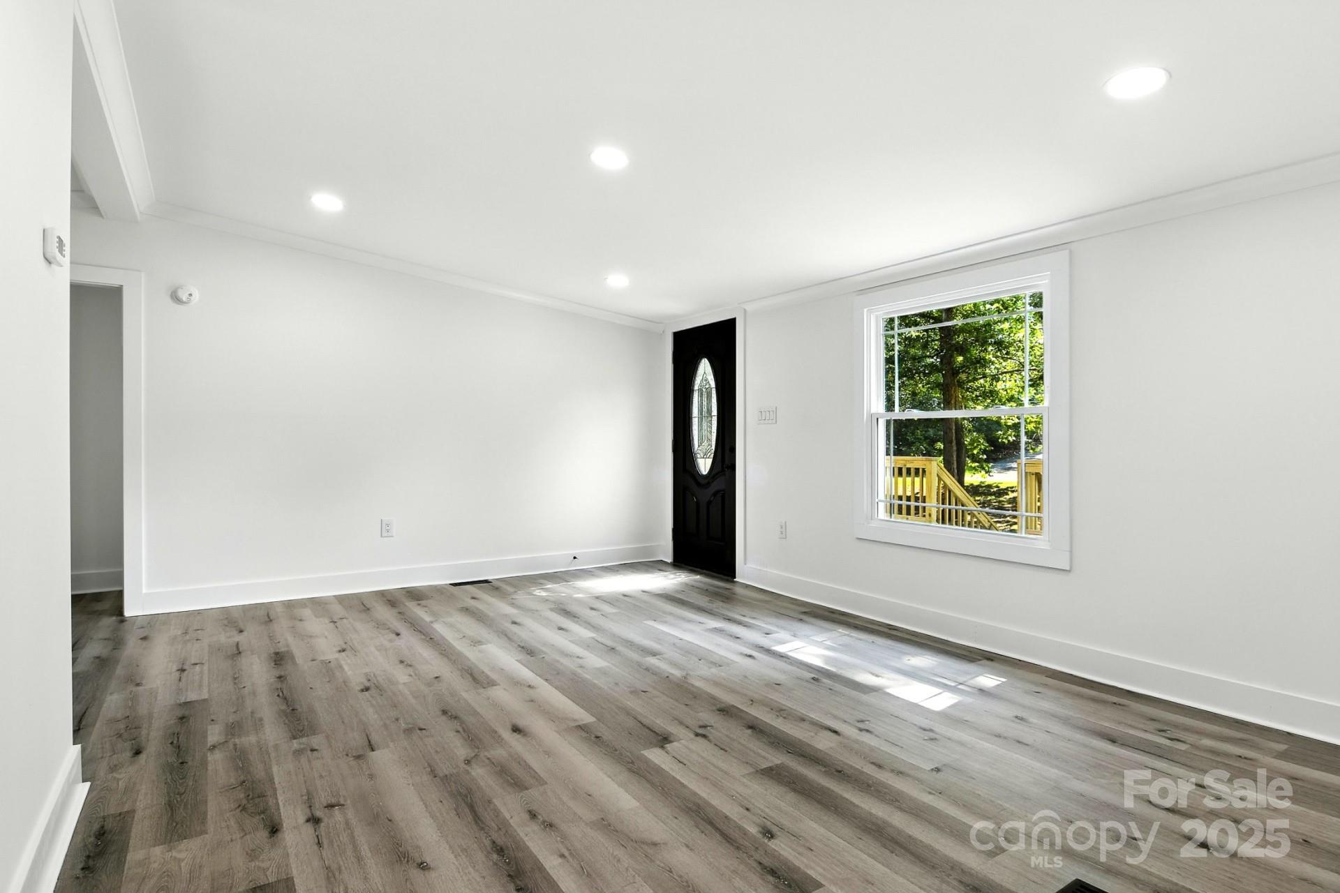 2734 Orangewood Lane