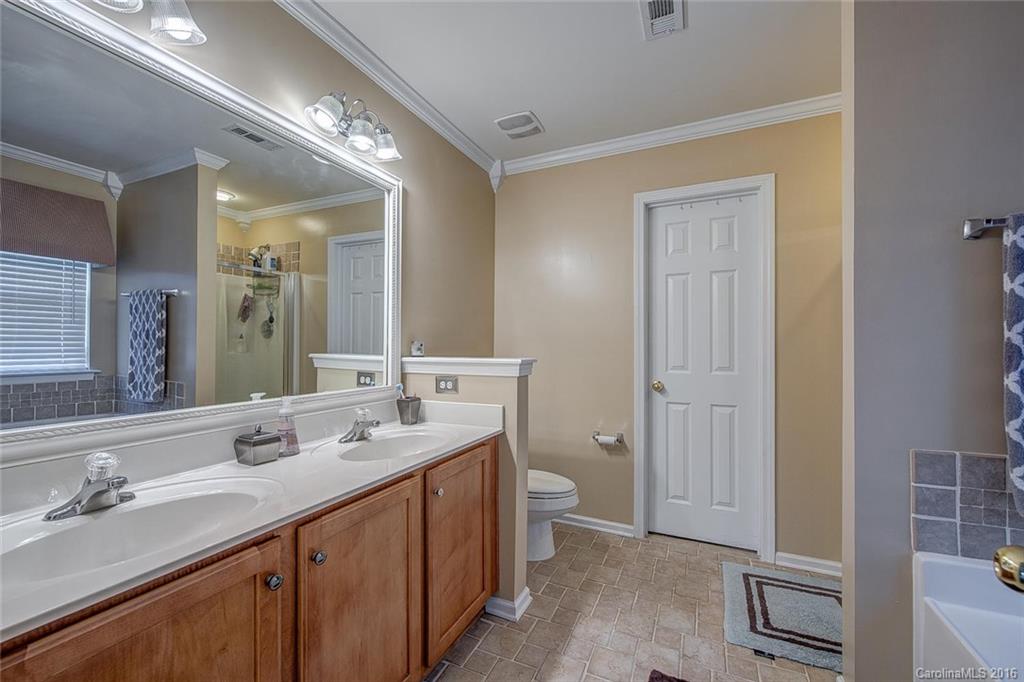 Autumn Cove At Lake Wylie - Residential