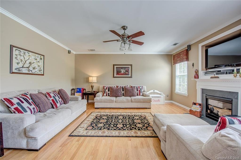 Autumn Cove At Lake Wylie - Residential