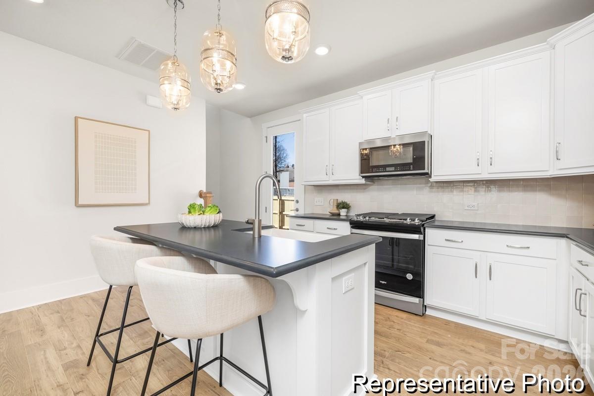 182 Peak View Road 22p