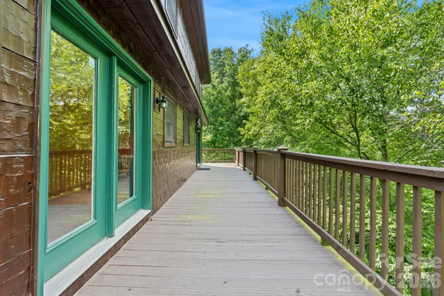 1003 Deerwood Road, photo 5 of 48