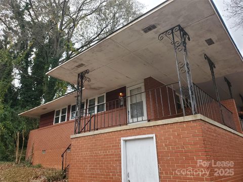 Photo of 1444 Academy Street, Charlotte, NC 28205 (MLS # 4311872)