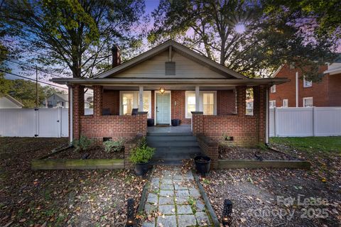 Photo of 604 Pearl Avenue, Kannapolis, NC 28083 (MLS # 4329360)